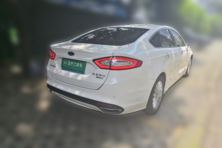 Used Ford Mondeo 2013 2.0L GTDi 200 Fashion Edition Rear Right 45 Deg