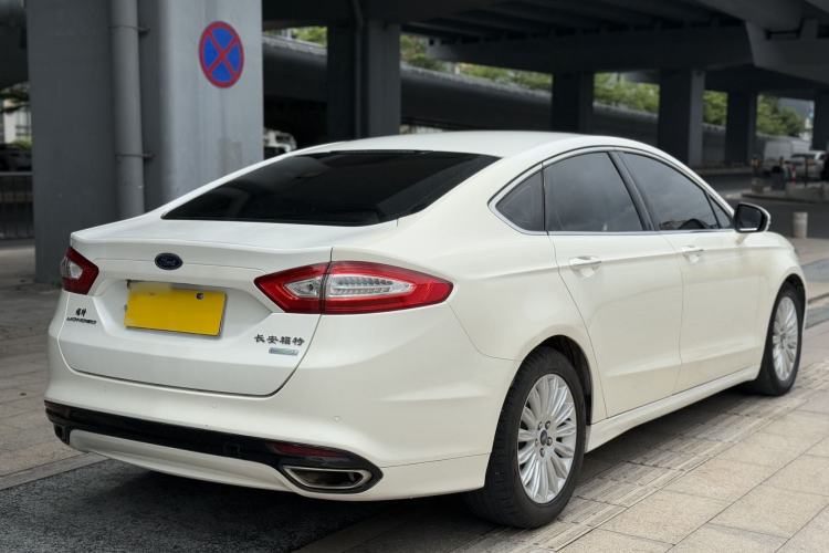 Used Ford Mondeo 2013 2.0L GTDi 200 Fashion Edition Rear Right 45 Deg