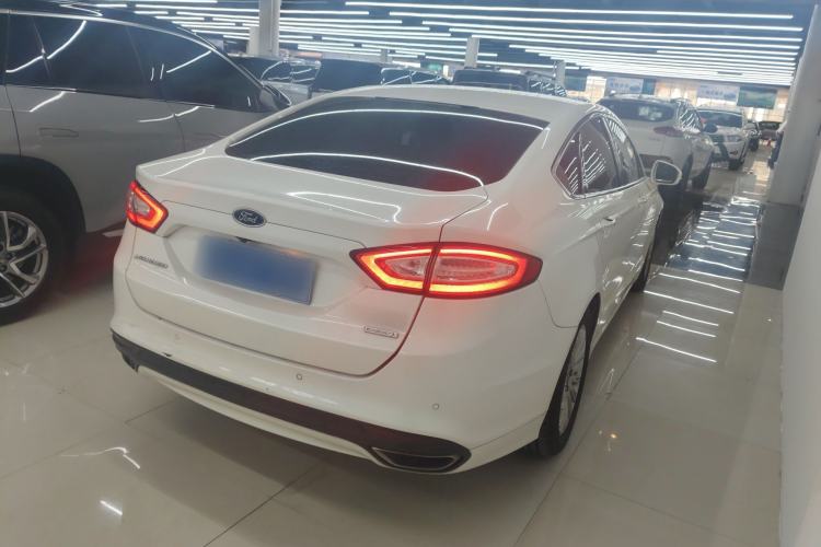Used Ford Mondeo 2013 2.0L GTDi 200 Luxury Model Rear Right 45 Deg
