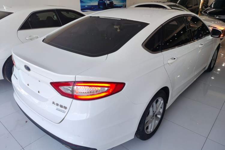 Used Ford Mondeo 2013 1.5L GTDi180 Fashion Edition Rear Right 45 Deg