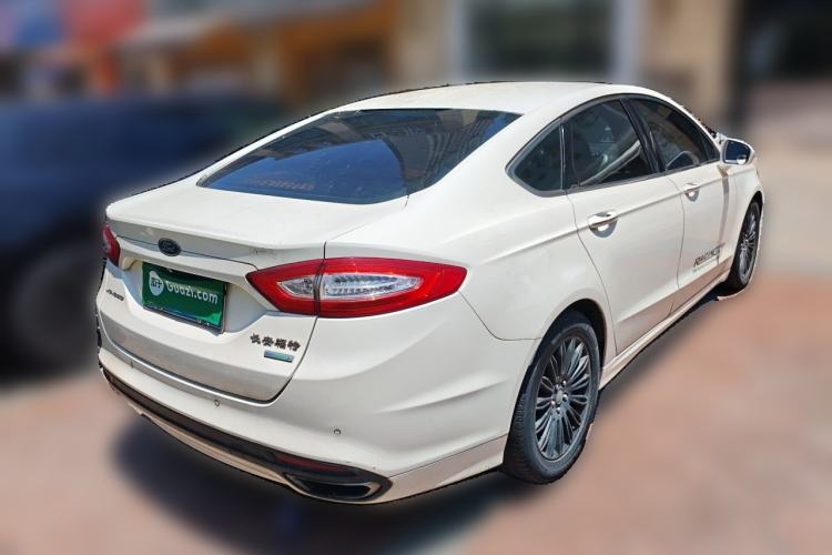 Used Ford Mondeo 2013 2.0L GTDi 200 Fashion Edition Rear Right 45 Deg