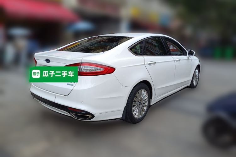 Used Ford Mondeo 2013 2.0L GTDi 200 Luxury Model Rear Right 45 Deg