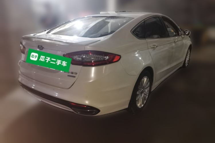 Used Ford Mondeo 2013 2.0L GTDi 200 Luxury Model Rear Right 45 Deg
