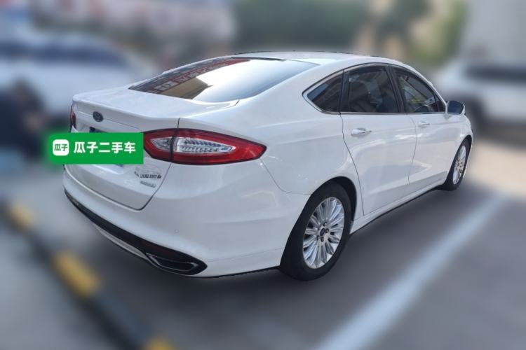 Used Ford Mondeo 2013 2.0L GTDi 200 Luxury Model Rear Right 45 Deg