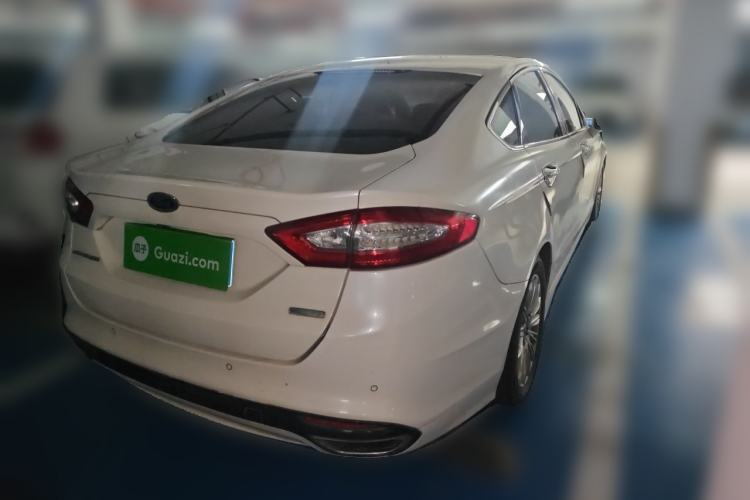 Used Ford Mondeo 2013 2.0L GTDi 200 Luxury Model Rear Right 45 Deg