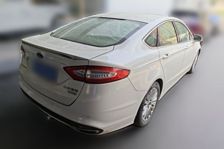 Used Ford Mondeo 2013 2.0L GTDi 200 Luxury Model Rear Right 45 Deg