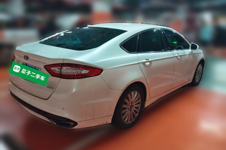 Used Ford Mondeo 2013 2.0L GTDi 200 Luxury Model Rear Right 45 Deg
