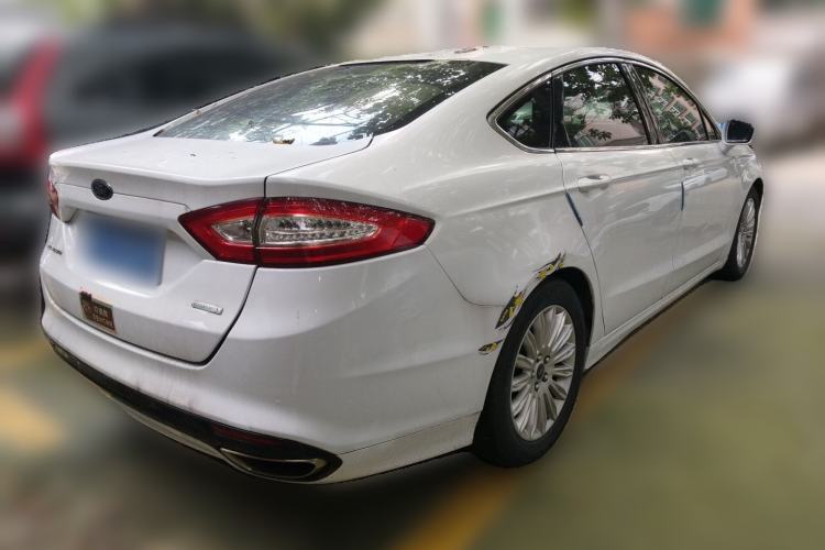Used Ford Mondeo 2013 2.0L GTDi 200 Fashion Edition Rear Right 45 Deg