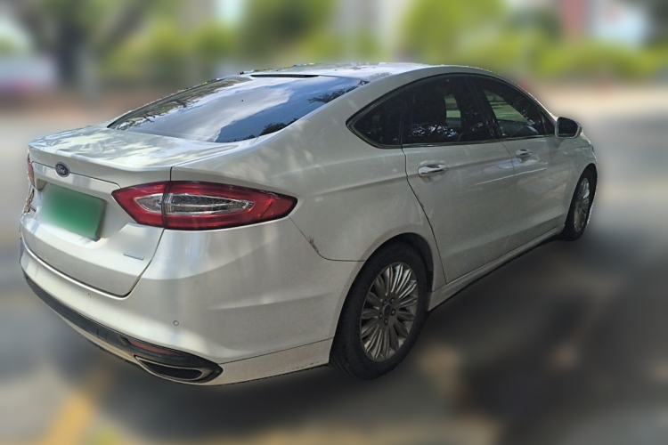 Used Ford Mondeo 2013 2.0L GTDi 200 Luxury Model Rear Right 45 Deg
