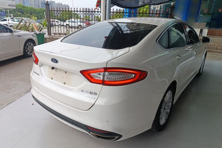 Used Ford Mondeo 2013 2.0L GTDi 200 Fashion Edition Rear Right 45 Deg