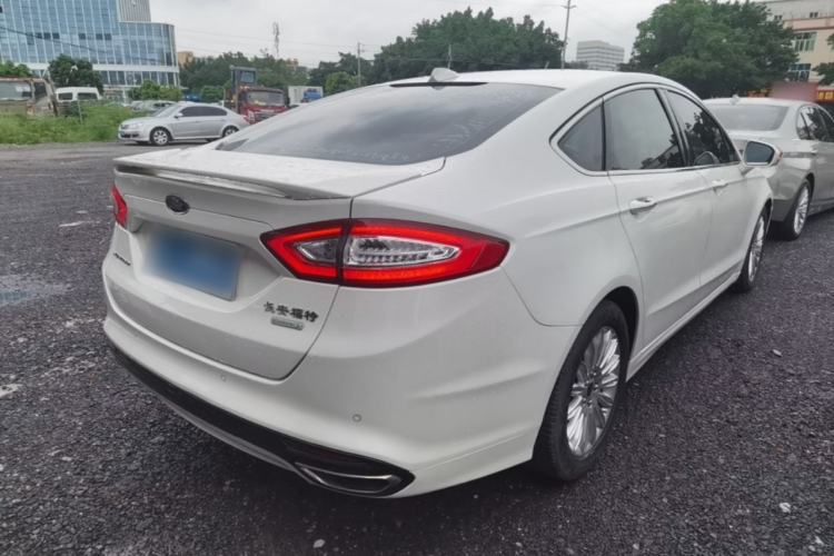 Used Ford Mondeo 2013 2.0L GTDi 200 Fashion Edition Rear Right 45 Deg