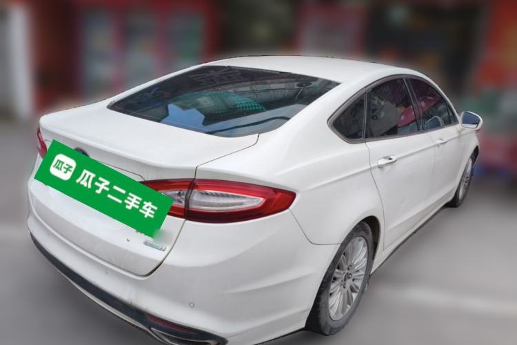 Used Ford Mondeo 2013 2.0L GTDi 200 Luxury Model Rear Right 45 Deg