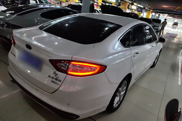 Used Ford Mondeo 2013 1.5L GTDi180 Fashion Edition Rear Right 45 Deg