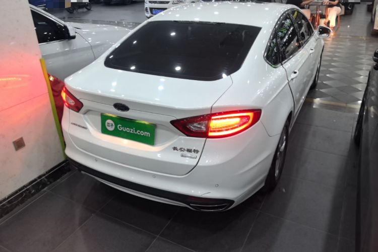 Used Ford Mondeo 2013 1.5L GTDi180 Fashion Edition Rear Right 45 Deg