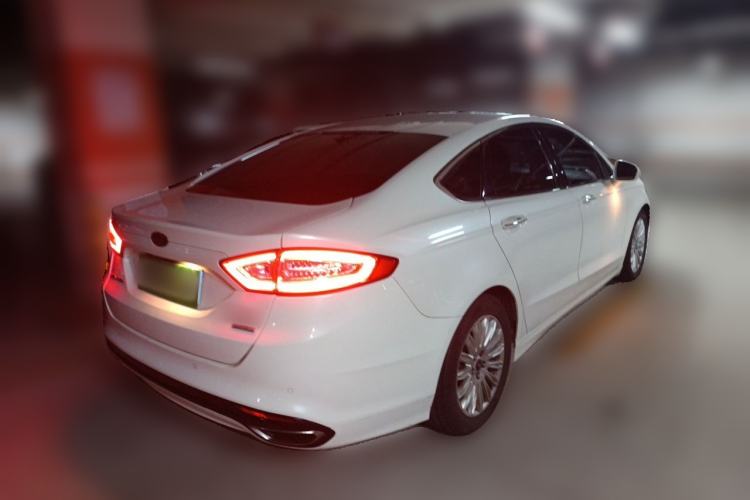 Used Ford Mondeo 2013 2.0L GTDi 200 Fashion Edition Rear Right 45 Deg