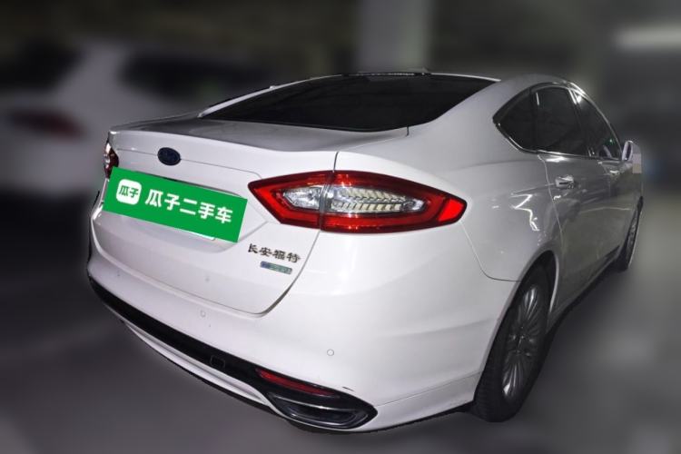 Used Ford Mondeo 2013 2.0L GTDi 200 Luxury Model Rear Right 45 Deg