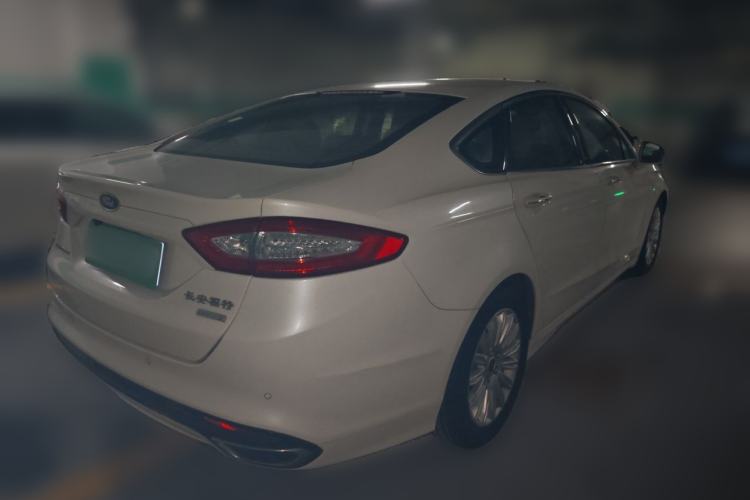 Used Ford Mondeo 2013 2.0L GTDi 200 Fashion Edition Rear Right 45 Deg