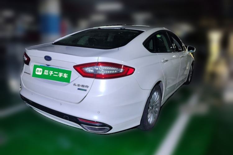 Used Ford Mondeo 2013 2.0L GTDi 200 Fashion Edition Rear Right 45 Deg