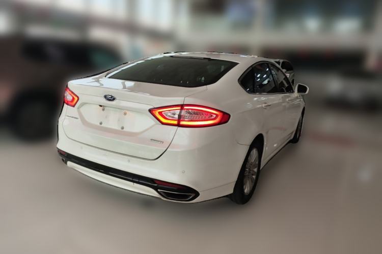 Used Ford Mondeo 2013 2.0L GTDi 200 Fashion Edition Rear Right 45 Deg
