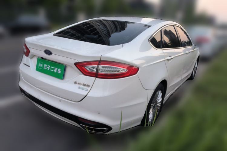 Used Ford Mondeo 2013 2.0L GTDi 200 Fashion Edition Rear Right 45 Deg