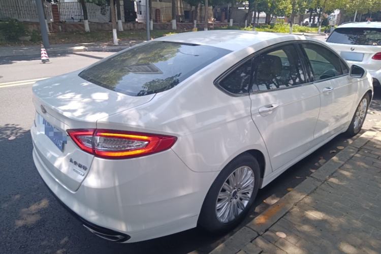 Used Ford Mondeo 2013 2.0L GTDi 200 Fashion Edition Rear Right 45 Deg