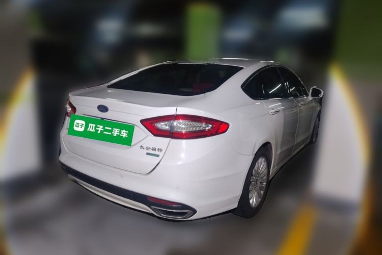 Used Ford Mondeo 2013 2.0L GTDi 200 Luxury Model Rear Right 45 Deg