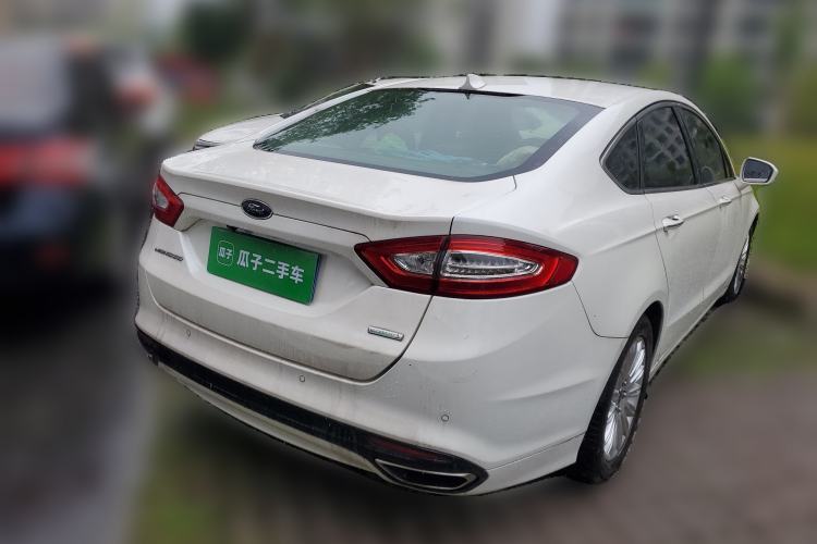 Used Ford Mondeo 2013 2.0L GTDi 200 Fashion Edition Rear Right 45 Deg