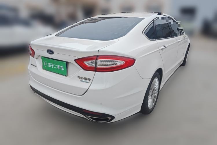 Used Ford Mondeo 2013 2.0L GTDi 200 Luxury Model Rear Right 45 Deg