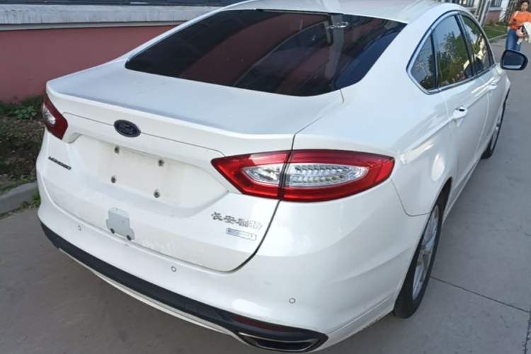 Used Ford Mondeo 2013 1.5L GTDi180 Fashion Edition Rear Right 45 Deg