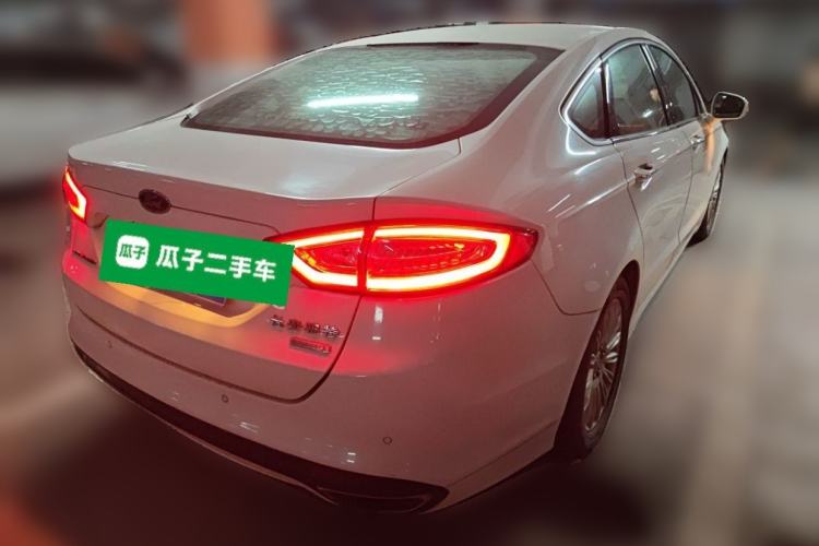 Used Ford Mondeo 2013 2.0L GTDi 200 Fashion Edition Rear Right 45 Deg