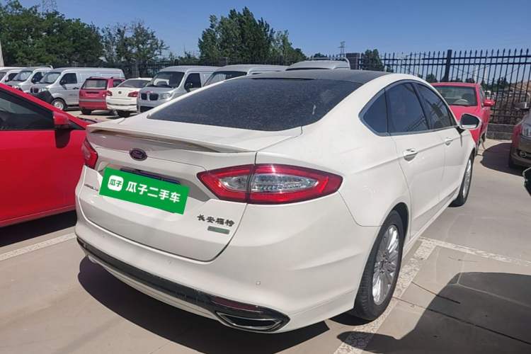 Used Ford Mondeo 2013 2.0L GTDi 200 Fashion Edition Rear Right 45 Deg