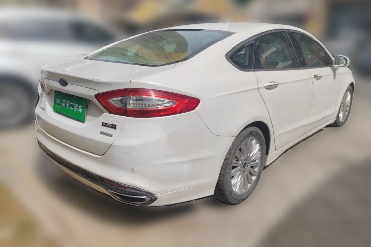 Used Ford Mondeo 2013 2.0L GTDi 200 Luxury Model Rear Right 45 Deg