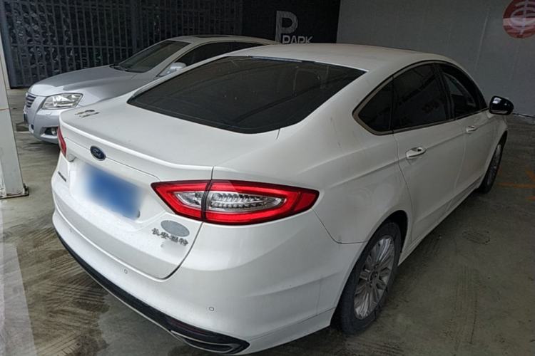 Used Ford Mondeo 2013 2.0L GTDi 200 Fashion Edition Rear Right 45 Deg
