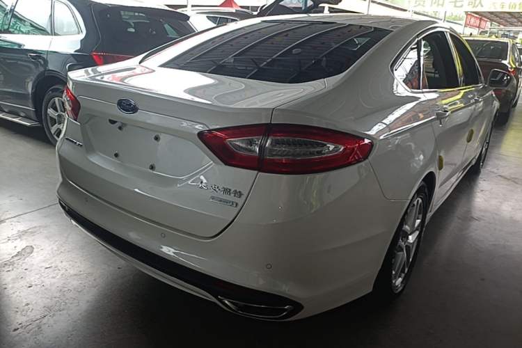 Used Ford Mondeo 2013 1.5L GTDi180 Fashion Edition Rear Right 45 Deg