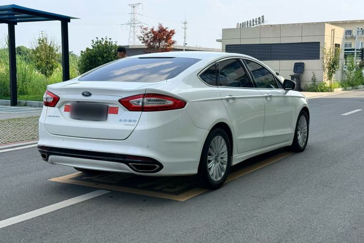 Used Ford Mondeo 2013 2.0L GTDi 200 Fashion Edition Rear Right 45 Deg