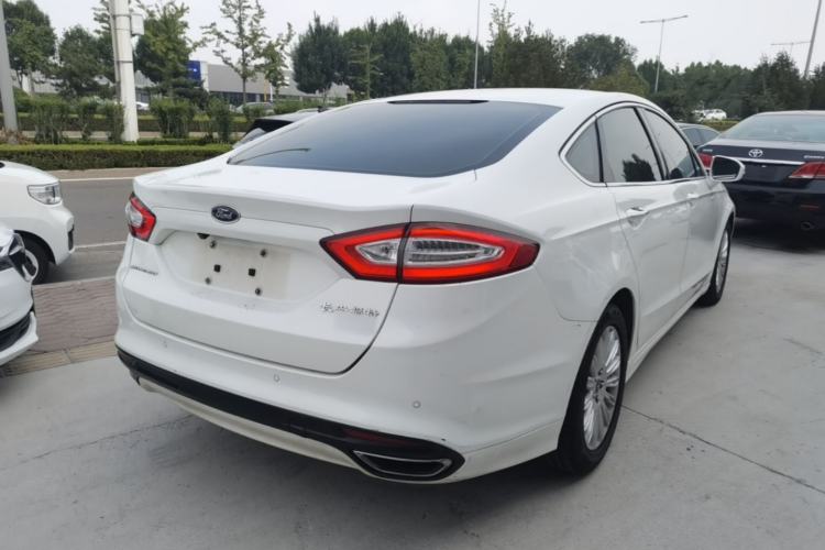 Used Ford Mondeo 2013 2.0L GTDi 200 Fashion Edition Rear Right 45 Deg