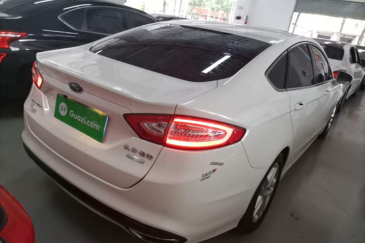 Used Ford Mondeo 2013 1.5L GTDi180 Fashion Edition Rear Right 45 Deg