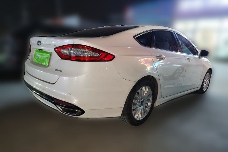 Used Ford Mondeo 2013 2.0L GTDi 200 Luxury Model Rear Right 45 Deg