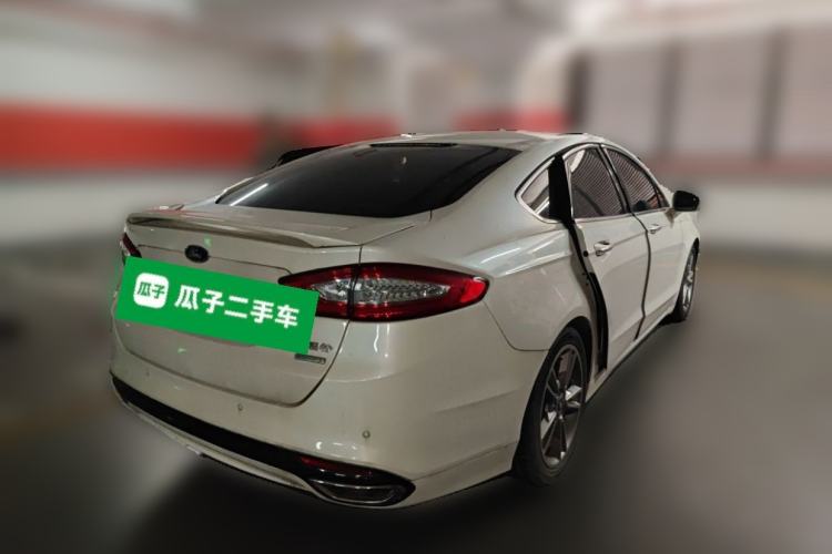 Used Ford Mondeo 2013 2.0L GTDi240 Luxury Sport Model Rear Right 45 Deg