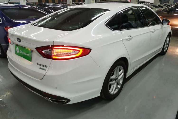 Used Ford Mondeo 2013 1.5L GTDi180 Fashion Edition Rear Right 45 Deg