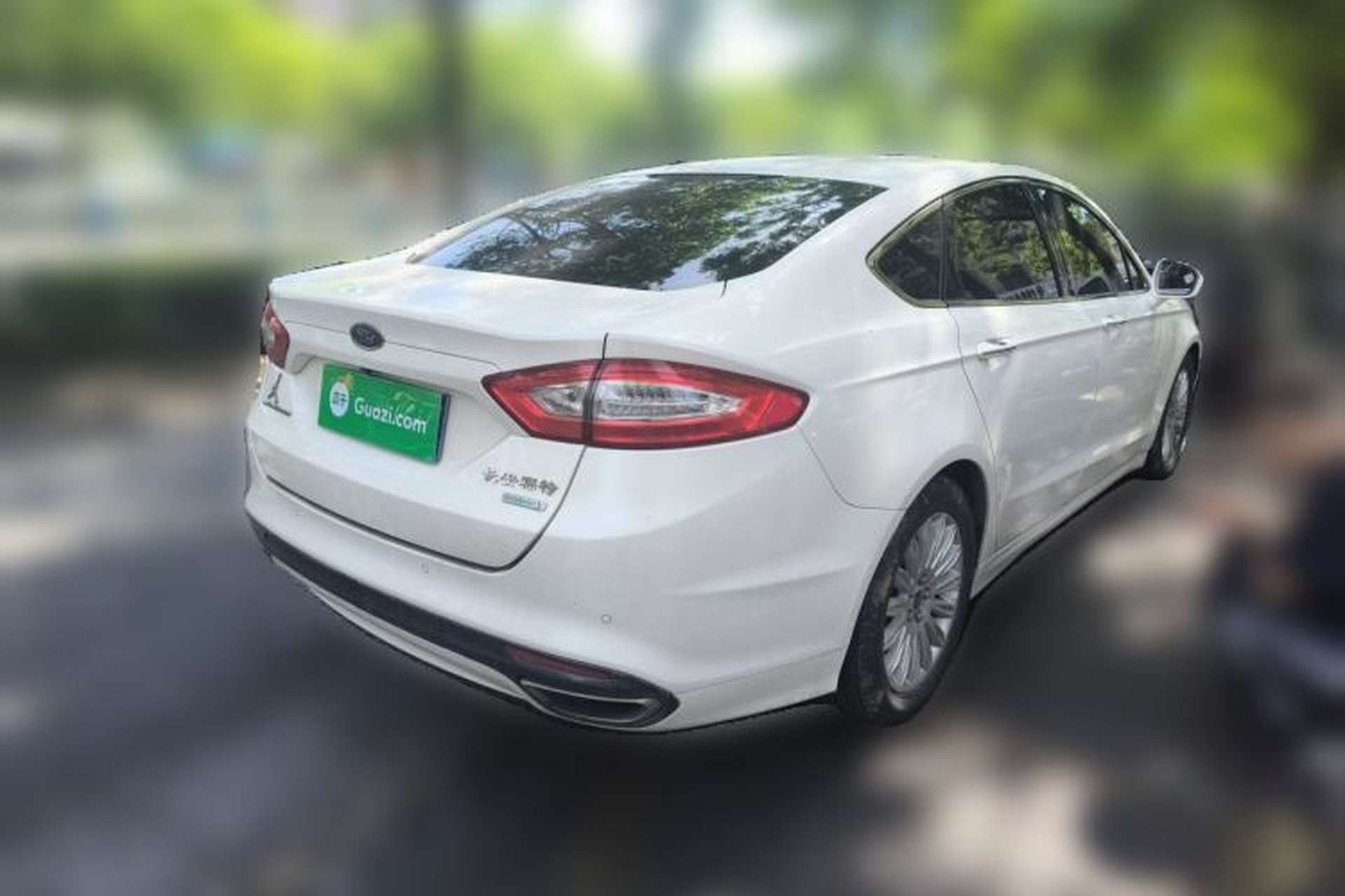 Used Ford Mondeo 2013 2.0L GTDi 200 Luxury Model Rear Right 45 Deg