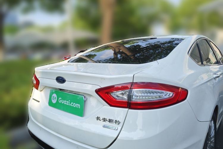 Used Ford Mondeo 2013 2.0L GTDi 200 Luxury Model Rear