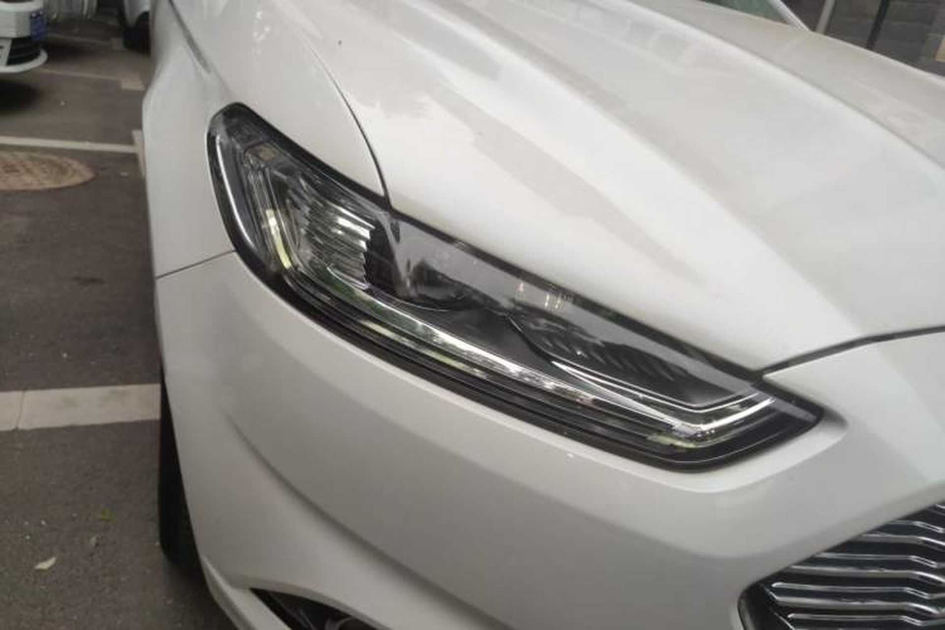 Used Ford Mondeo 2013 2.0L GTDi 200 Luxury Model Right Front Headlight