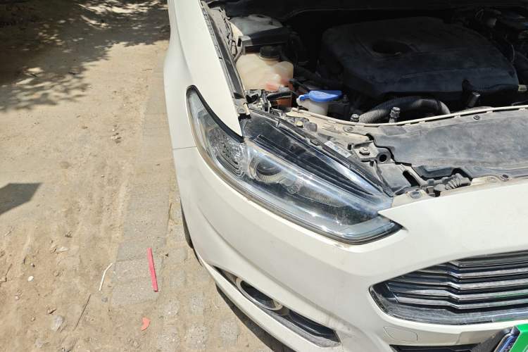 Used Ford Mondeo 2013 1.5L GTDi180 Fashion Edition Right Front Headlight