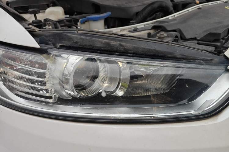 Used Ford Mondeo 2013 1.5L GTDi180 Fashion Edition Right Front Headlight