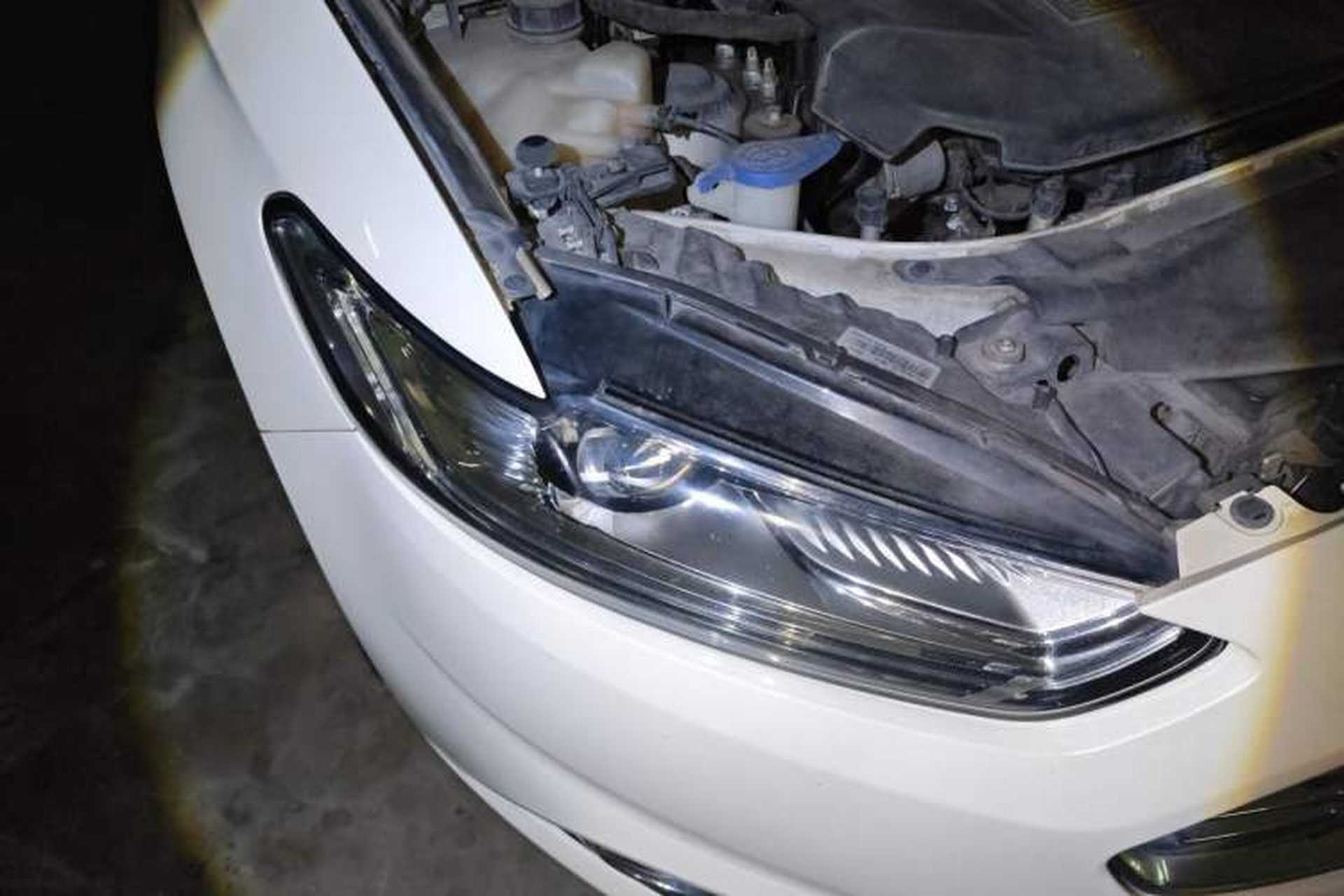 Used Ford Mondeo 2013 2.0L GTDi 200 Luxury Model Right Front Headlight
