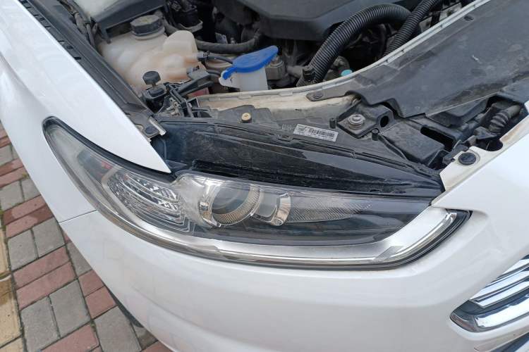Used Ford Mondeo 2013 1.5L GTDi180 Fashion Edition Right Front Headlight
