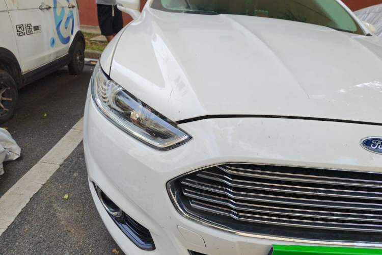 Used Ford Mondeo 2013 2.0L GTDi 200 Fashion Edition Right Front Headlight