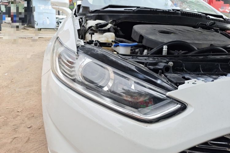 Used Ford Mondeo 2013 1.5L GTDi180 Fashion Edition Right Front Headlight