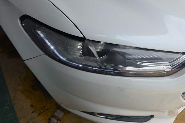 Used Ford Mondeo 2013 1.5L GTDi180 Fashion Edition Right Front Headlight